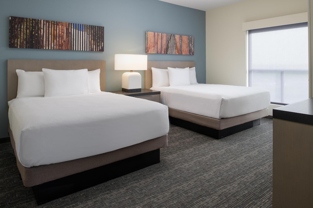 1 Bedroom, Suite, 2 Queen Beds, Sofa, Accessible