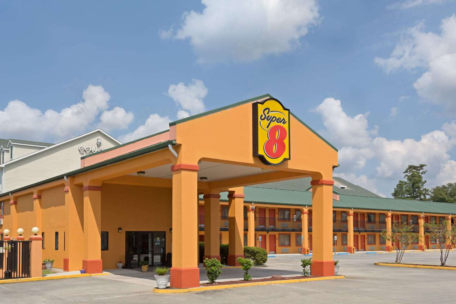Super 8 by Wyndham Covington LA 2/12