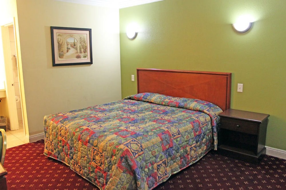 Royla Motel 14/44