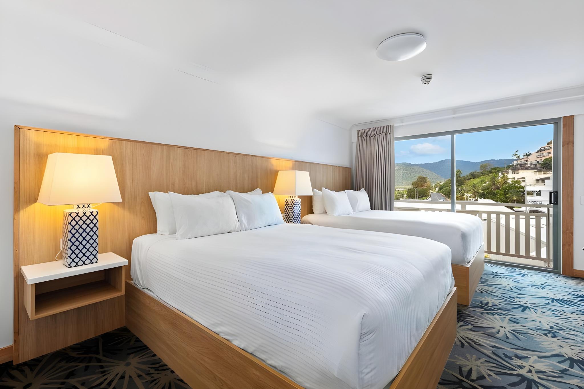 Room, Twin Beds, Village View