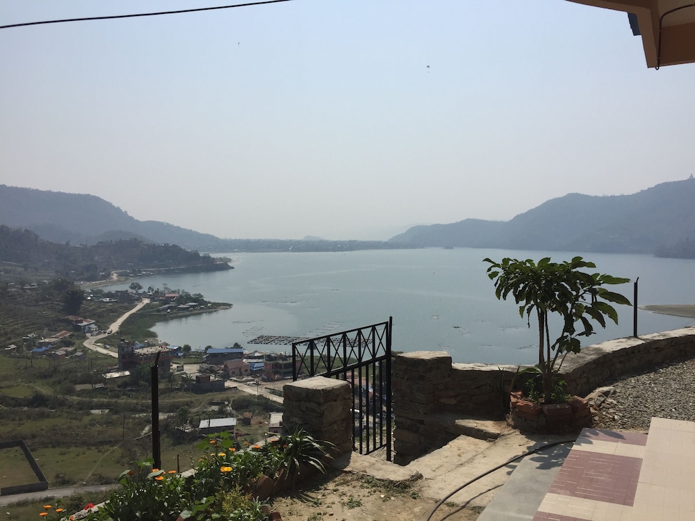 360 Lakefront Restro And Lodge 13/15
