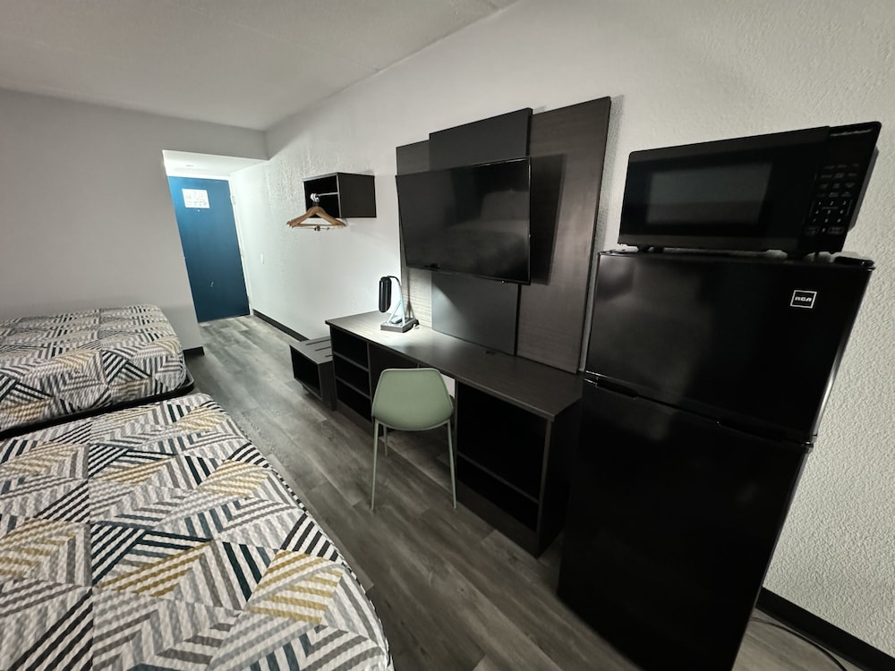 Studio6 Suites East Syracuse, NY - Airport 23/43