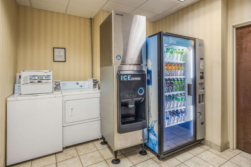 Econo Lodge Valdosta Mall Area 17/33
