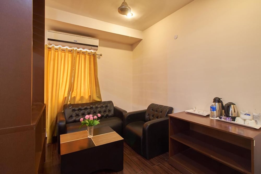 HOTEL RAJDARBAR 15/21