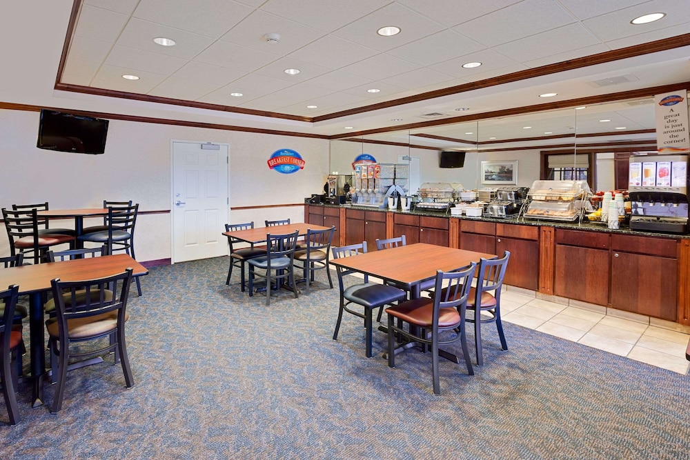 Best Western Byron Center 34/40