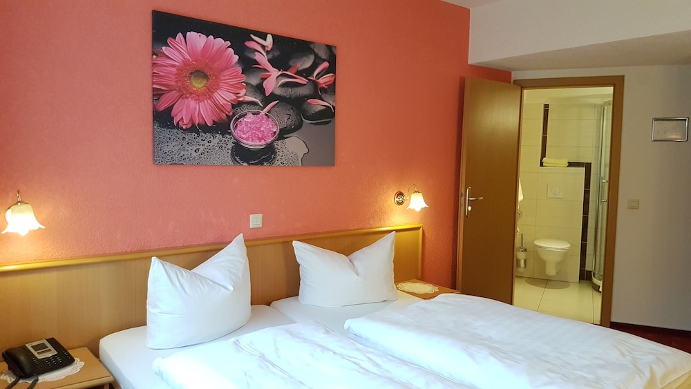 Hotel Zum Burgergarten 17/50