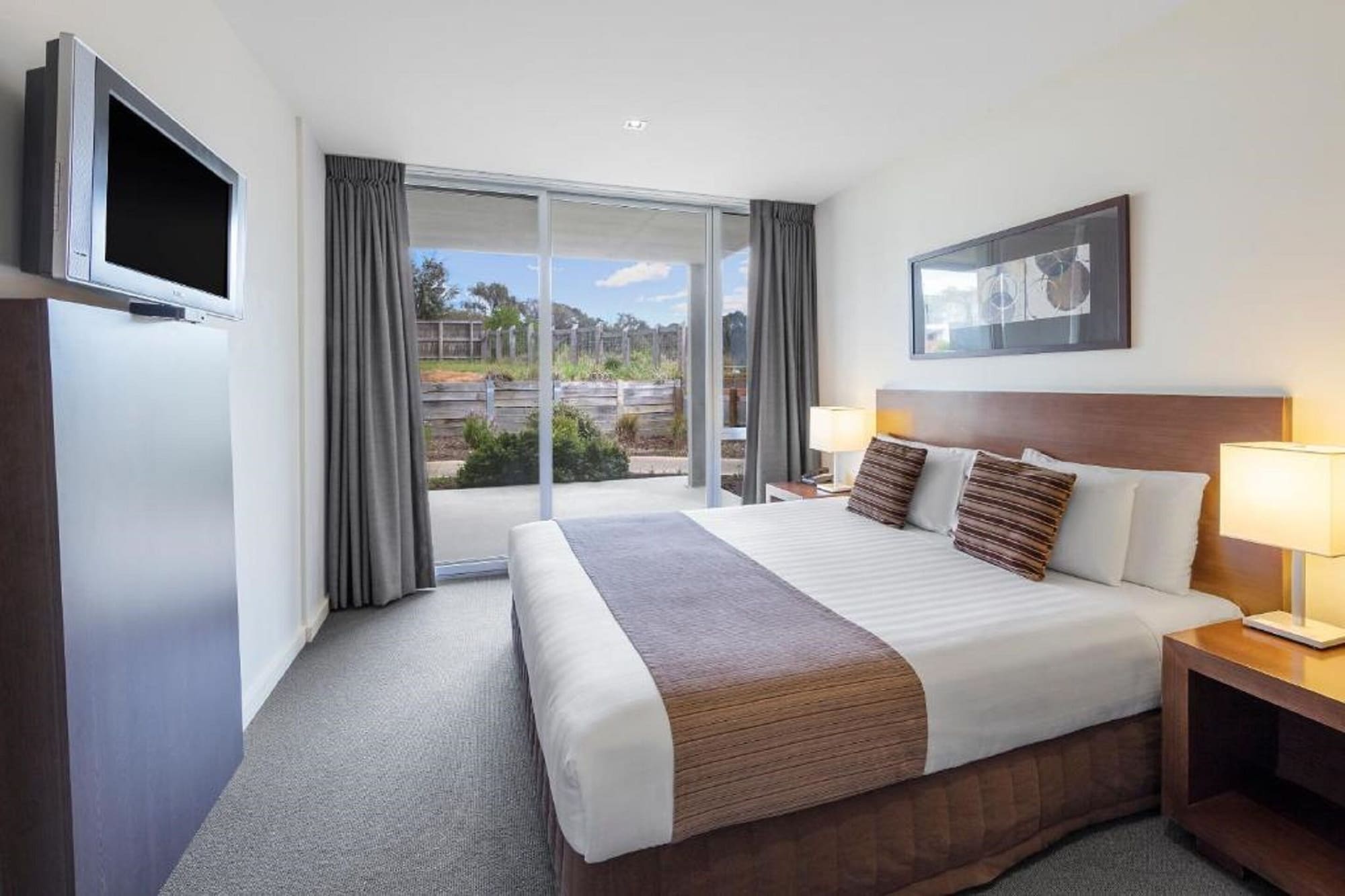 1 Bedroom, Apartment, King Bed, Resort View, Sofa