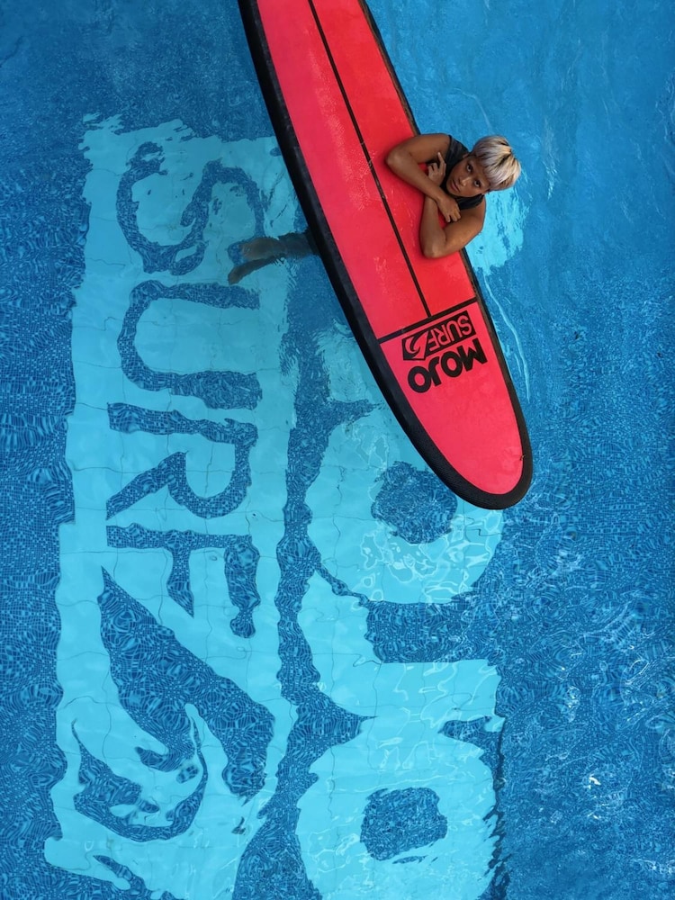 Mojosurf Camp Canggu 14/32