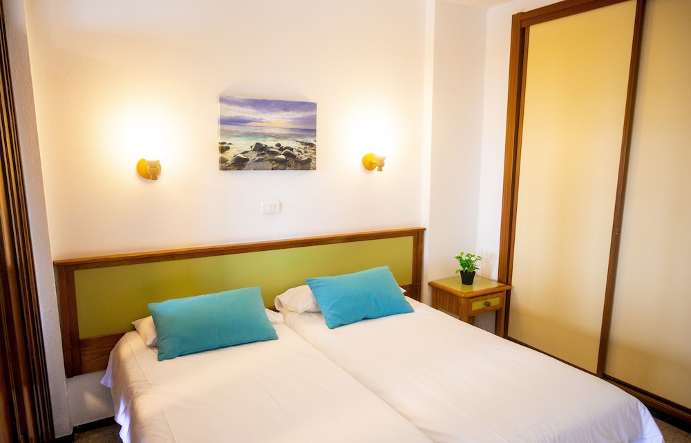 Brisamar Canteras Apartments 43/93