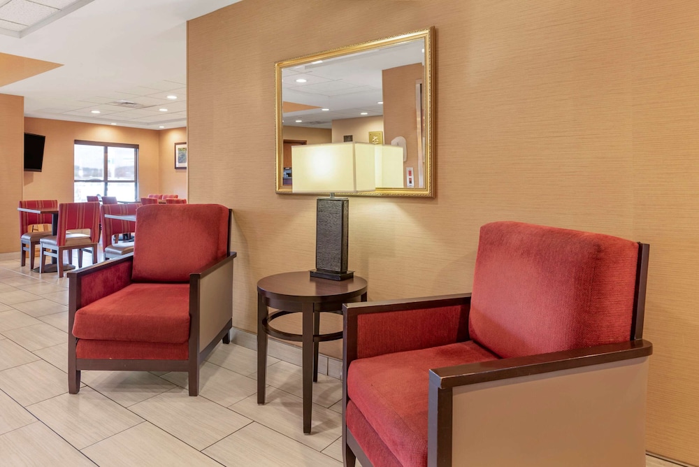Comfort Inn & Suites Morehead 21/28