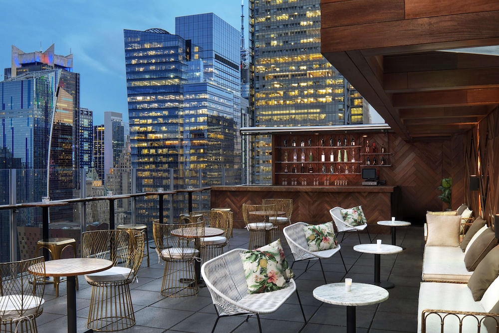 DoubleTree by Hilton Hotel New York Times Square West 47/63
