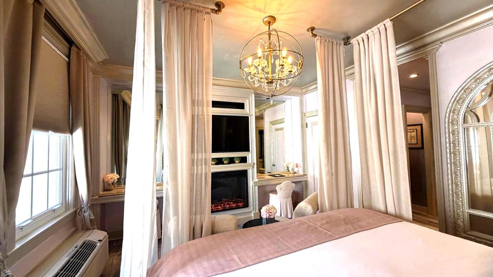 Hemingway Suites at Palm Beach Hotel Island 18/50