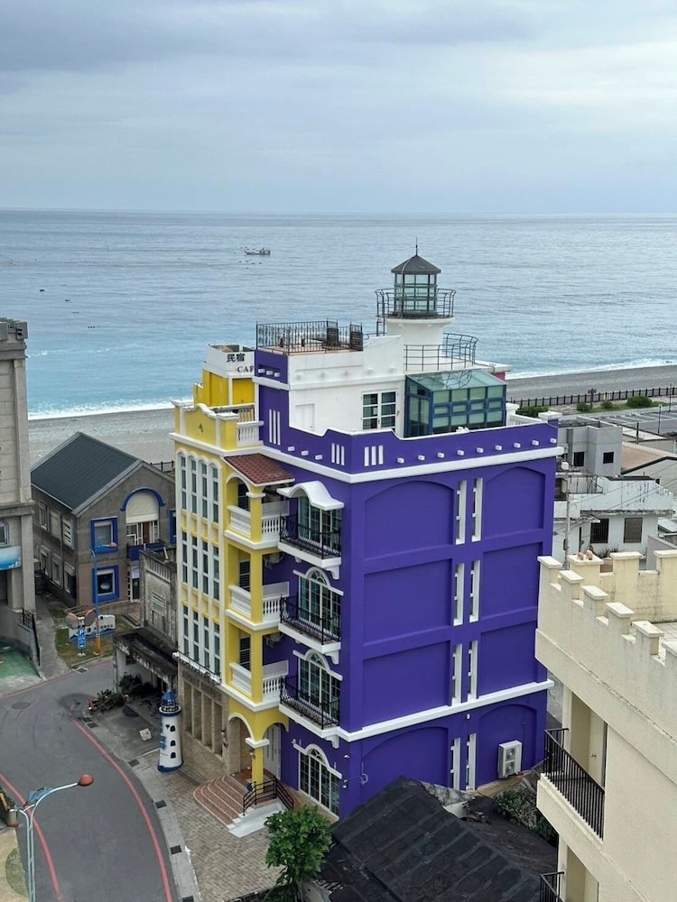 Lighthouse B&B 7/71