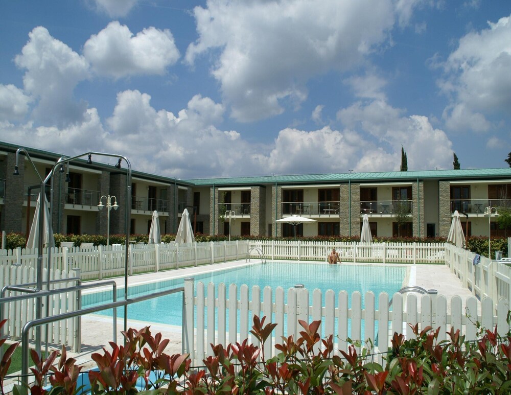 Chianti Village Morrocco 10/83