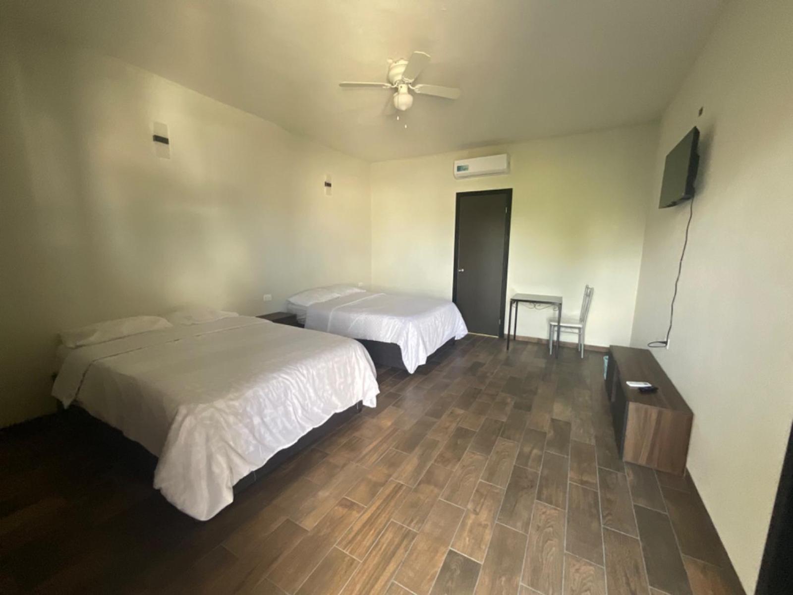 غرفة سوبيريور بسريرين منفصلين، Hostal 230 8/10