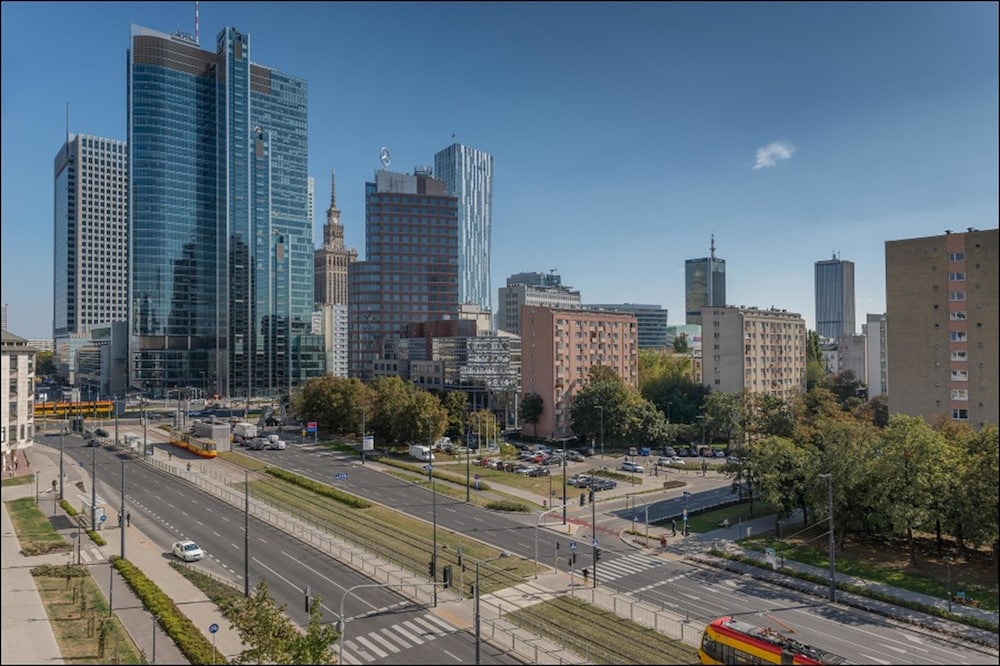 P&O Apartments Center 38/50