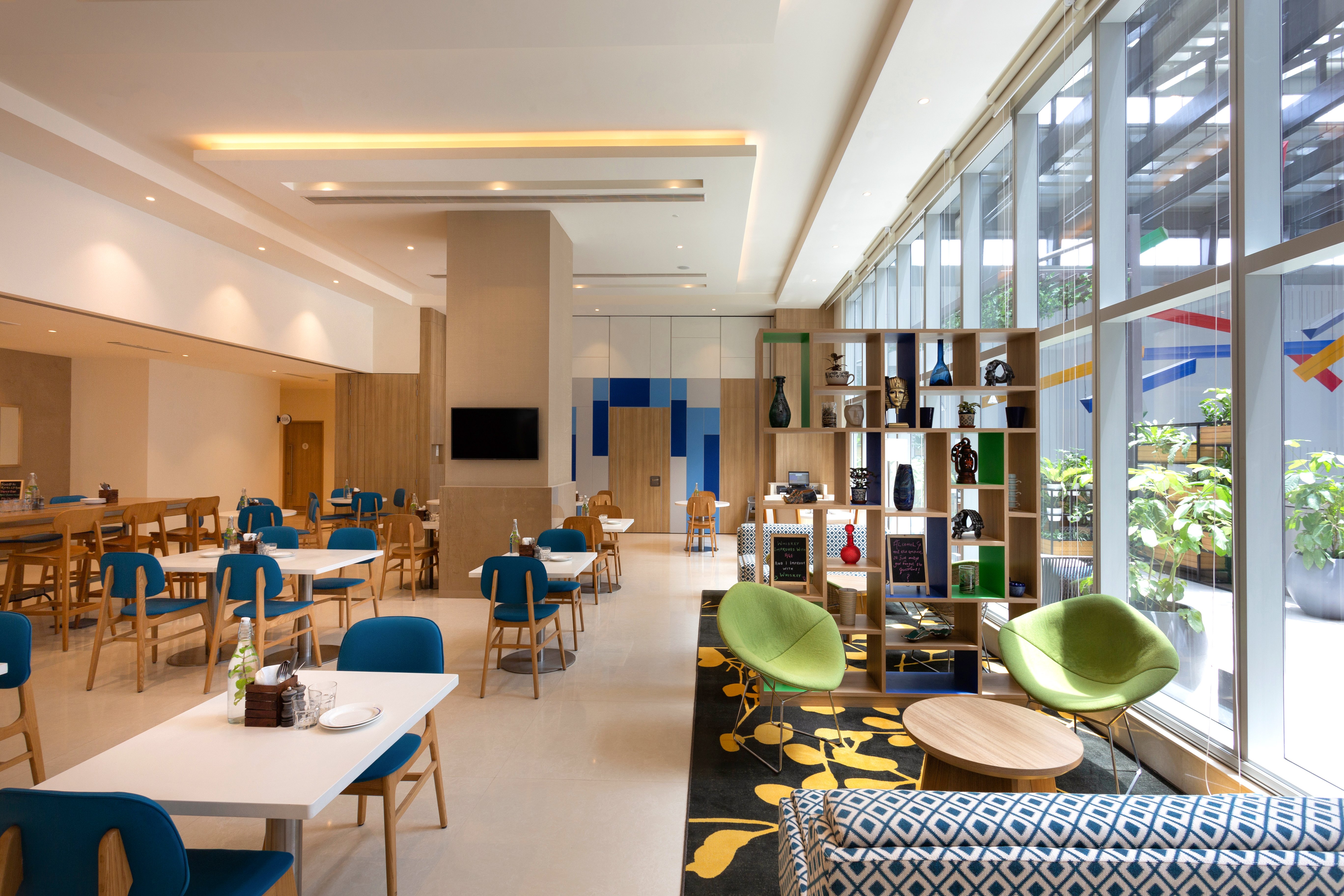 Holiday Inn Express And Suites Bengaluru Old Madras Road 50/59