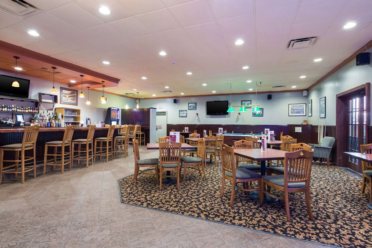 restaurant cafeteria