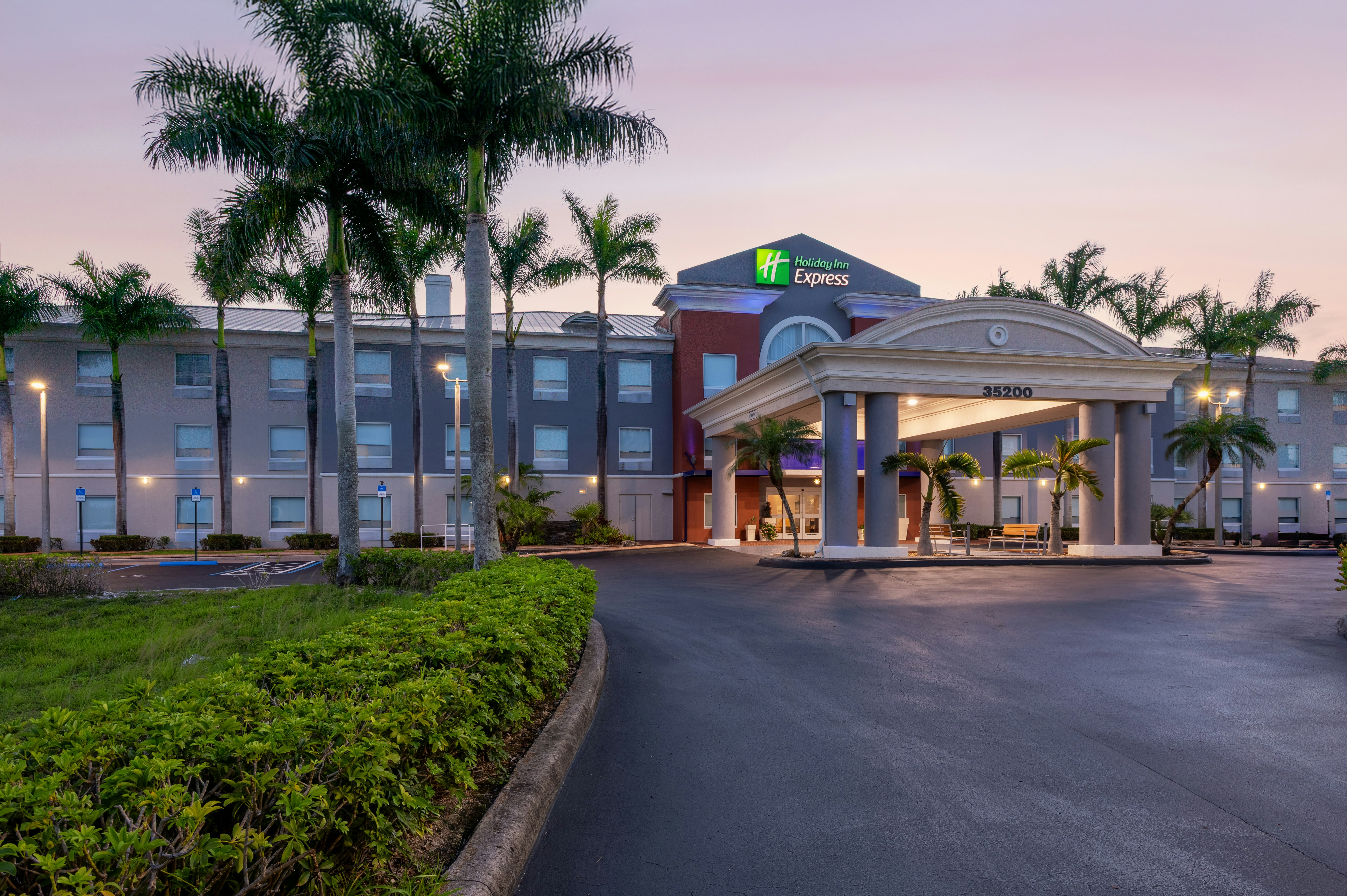 Holiday Inn Express Hotel And Suites Florida City Gateway To Keys 2/70