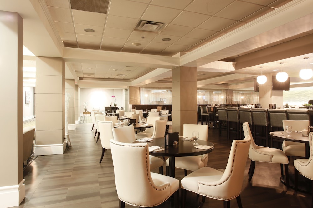 Pomeroy Hotel Conference Centre 53/64