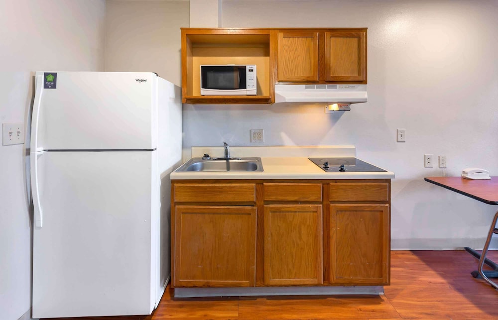 Extended Stay America Select Suites Fayetteville Fort Bragg 42/50