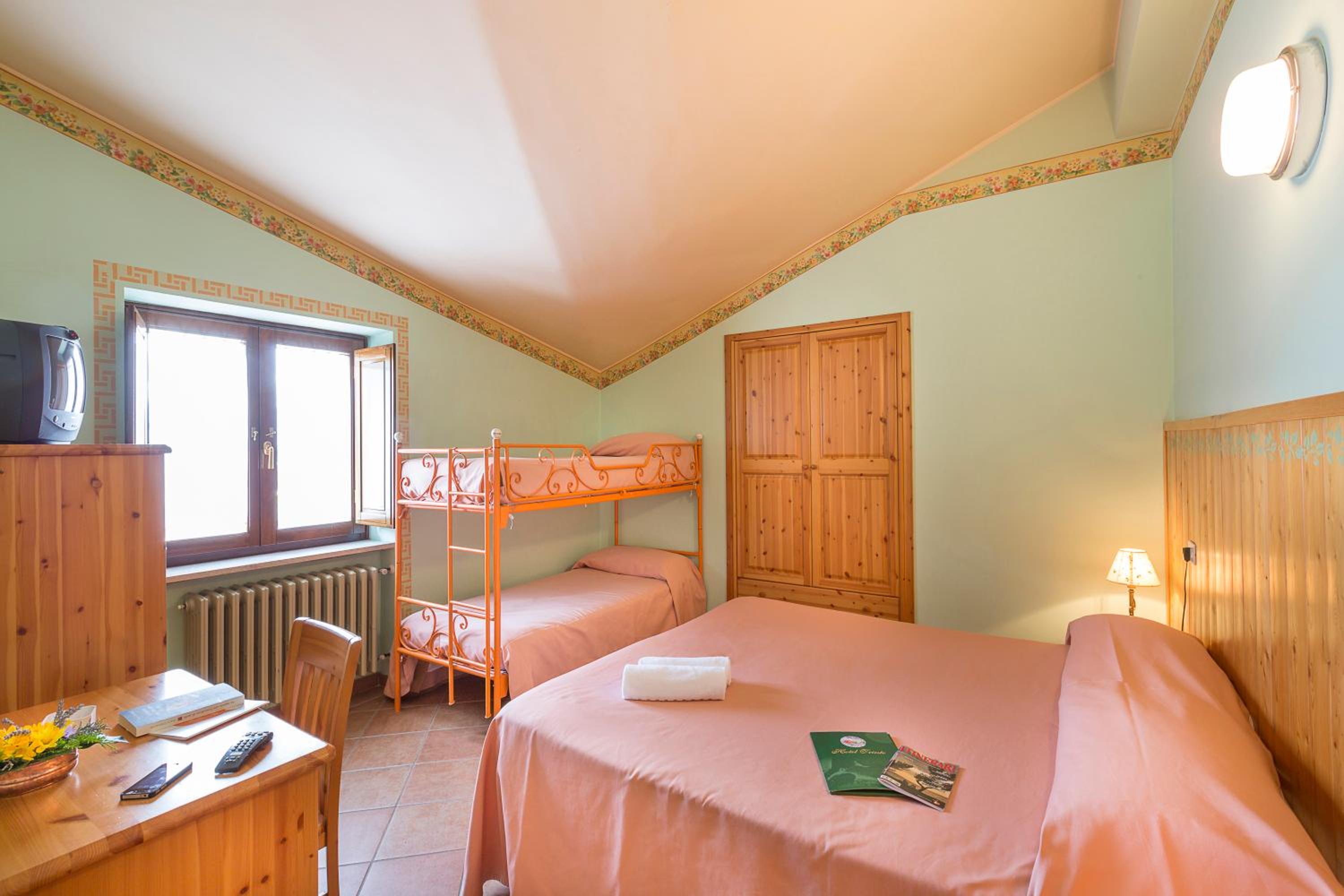 Hotel Trieste 10/50
