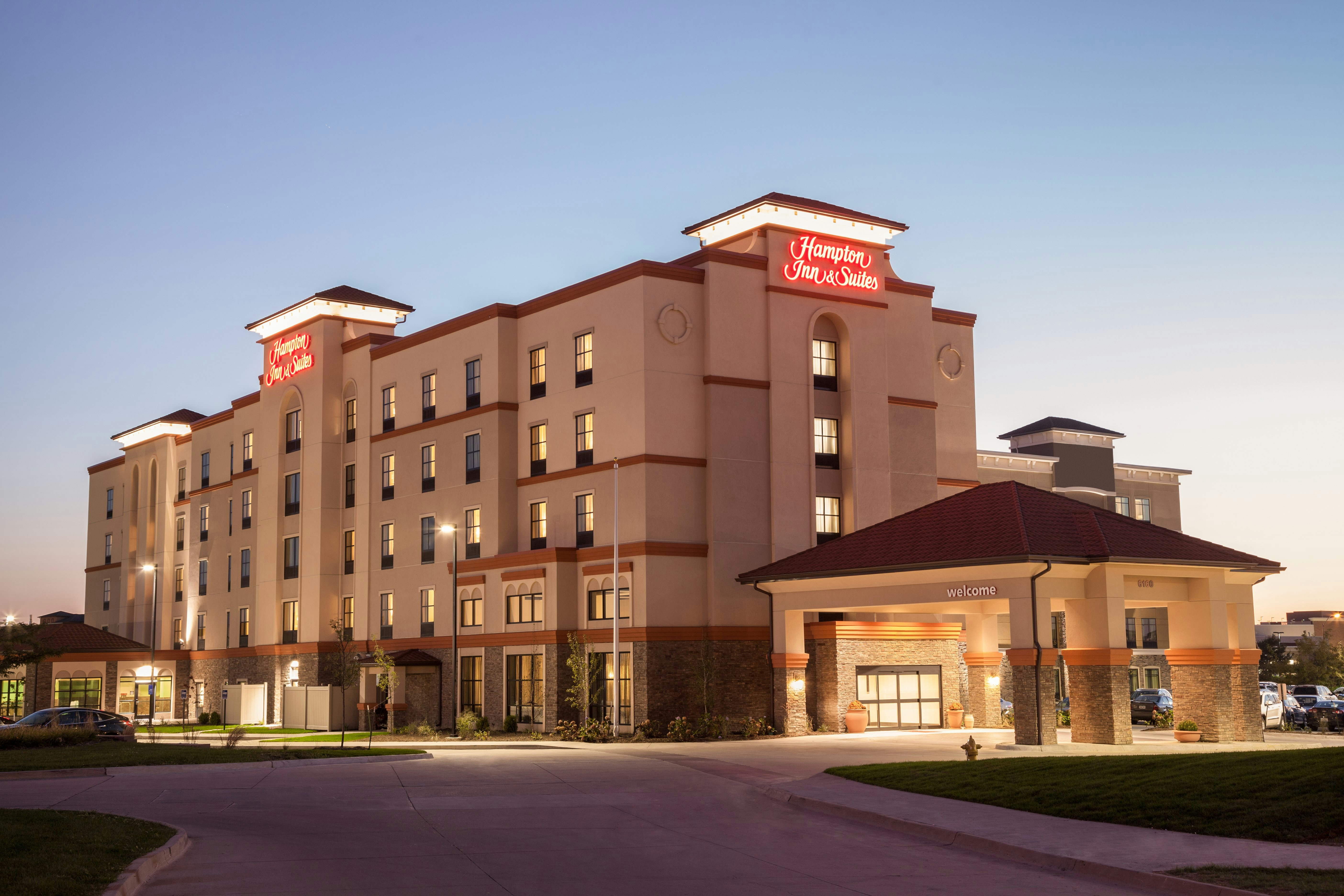 Hampton Inn Suites West Des Moines Sw Mall Area Ia 4/41