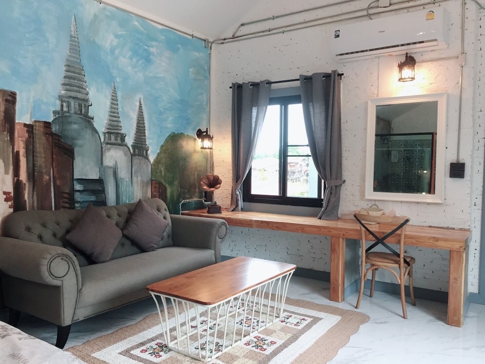 Home Ayutthaya 27/50