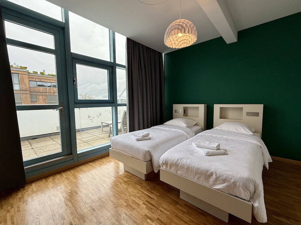 Geneva Hostel 18/70