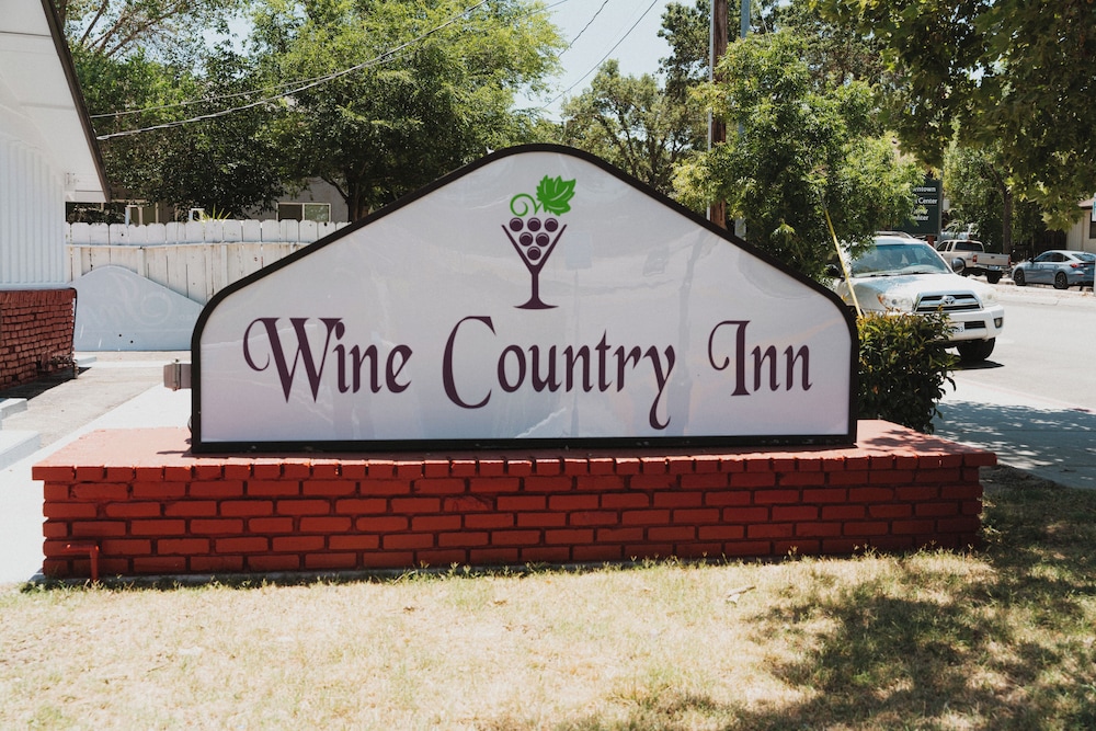Paso Robles Wine Country Inn 23/39
