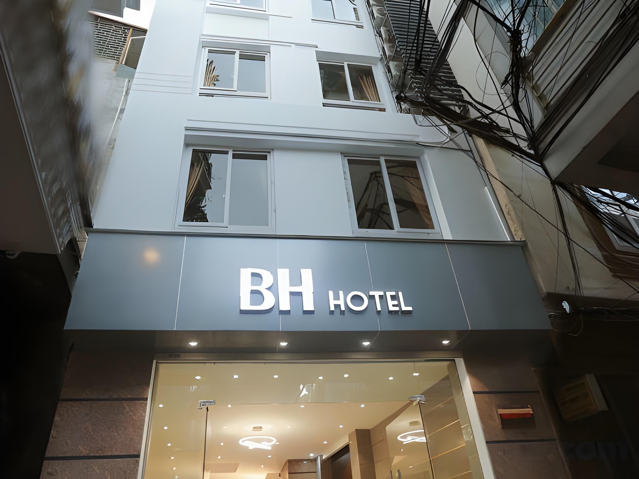 BH Riverside Hotel 2/43