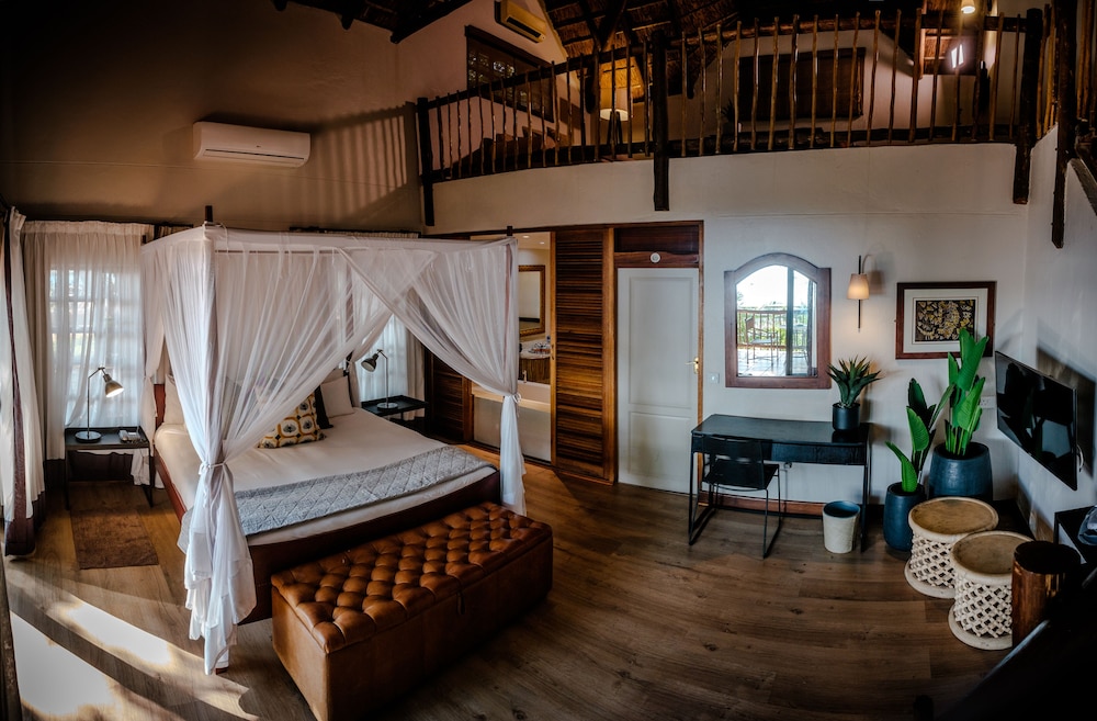 Chobe Marina Lodge 60/93