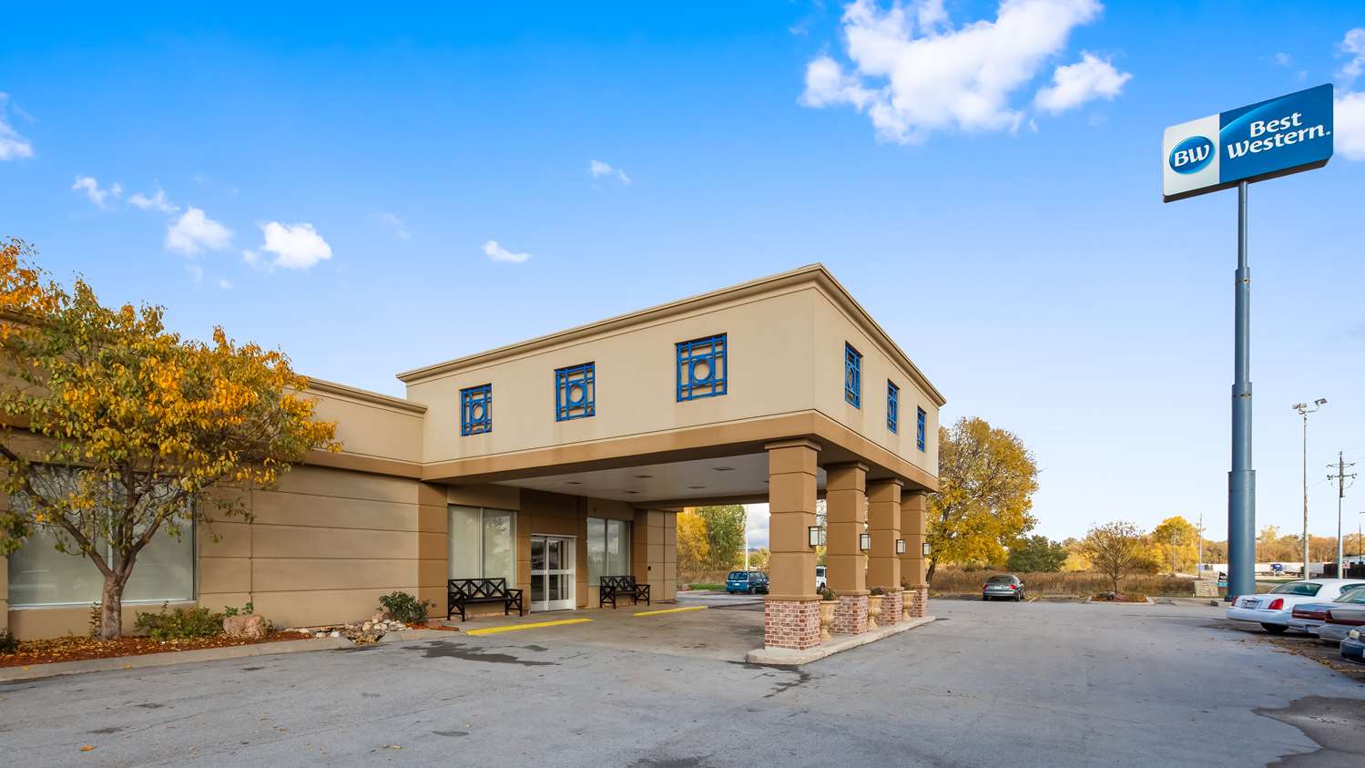 Best Western Crossroads Of The Bluffs 12/12