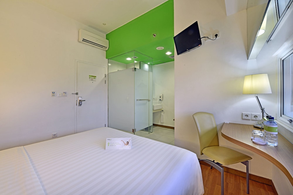 Whiz Hotel Pemuda Semarang 13/44