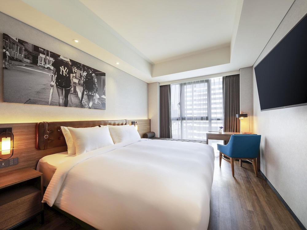 Mercure Ambassador Seoul Hongdae 12/72