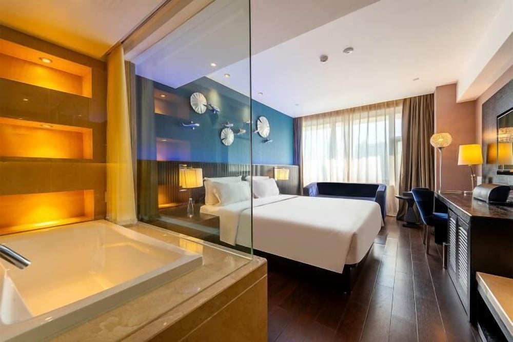 Crystal Orange Hotel (Guangzhou Taojin) 12/25