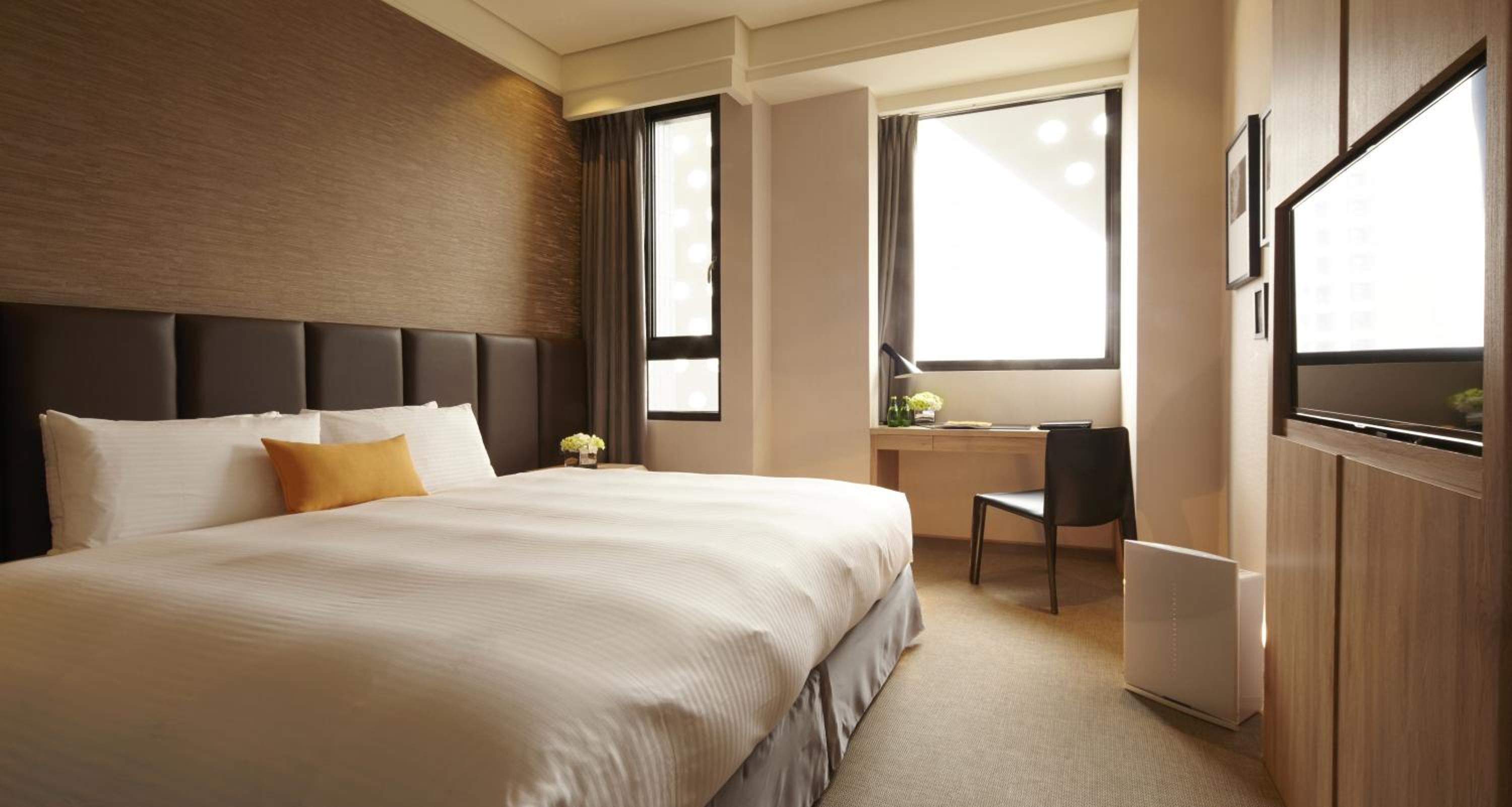 Deluxe, King Bed