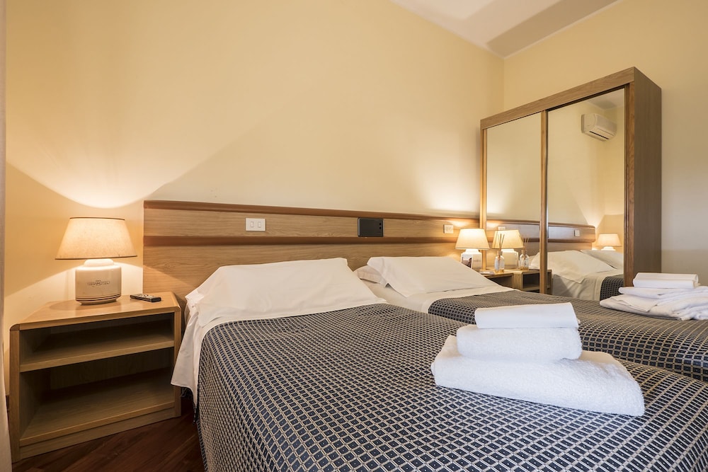 Vega Hotel Perugia 23/70
