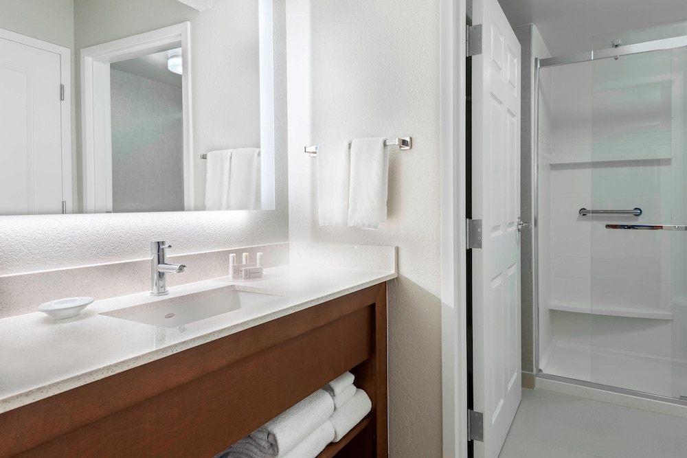 Residence Inn by Marriott Tampa at USF/Medical Center 5/34