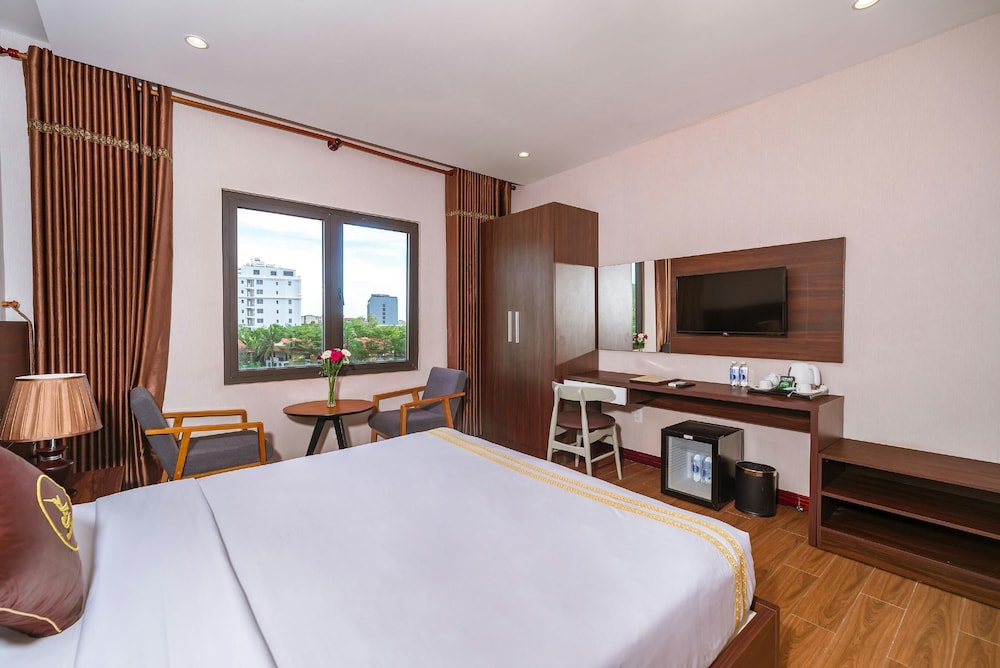 DELUXE, DOUBLE BED