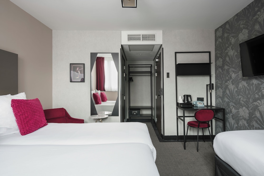 ROOM, TRIPLE