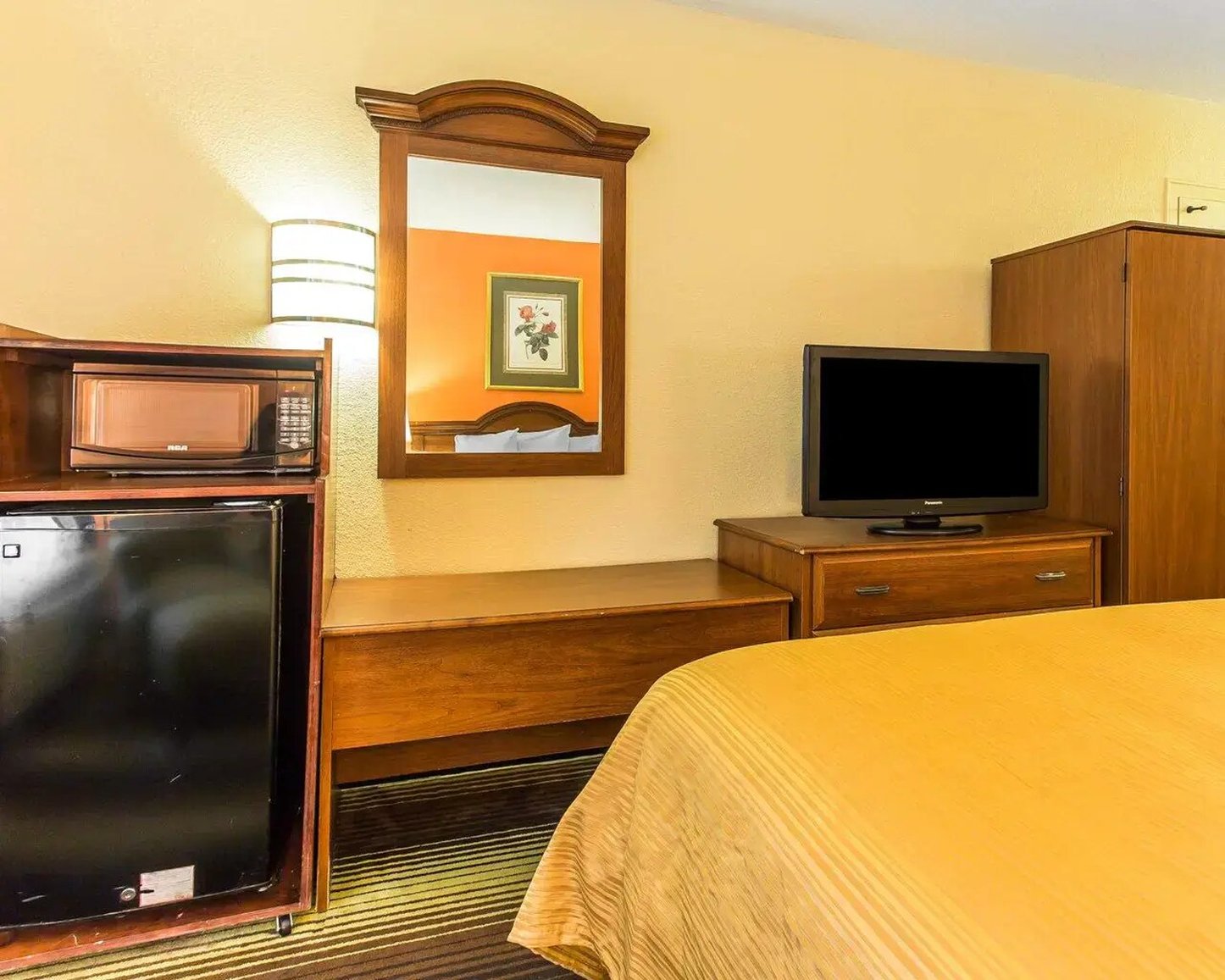 Townhouse Winston Salem - University 27/27