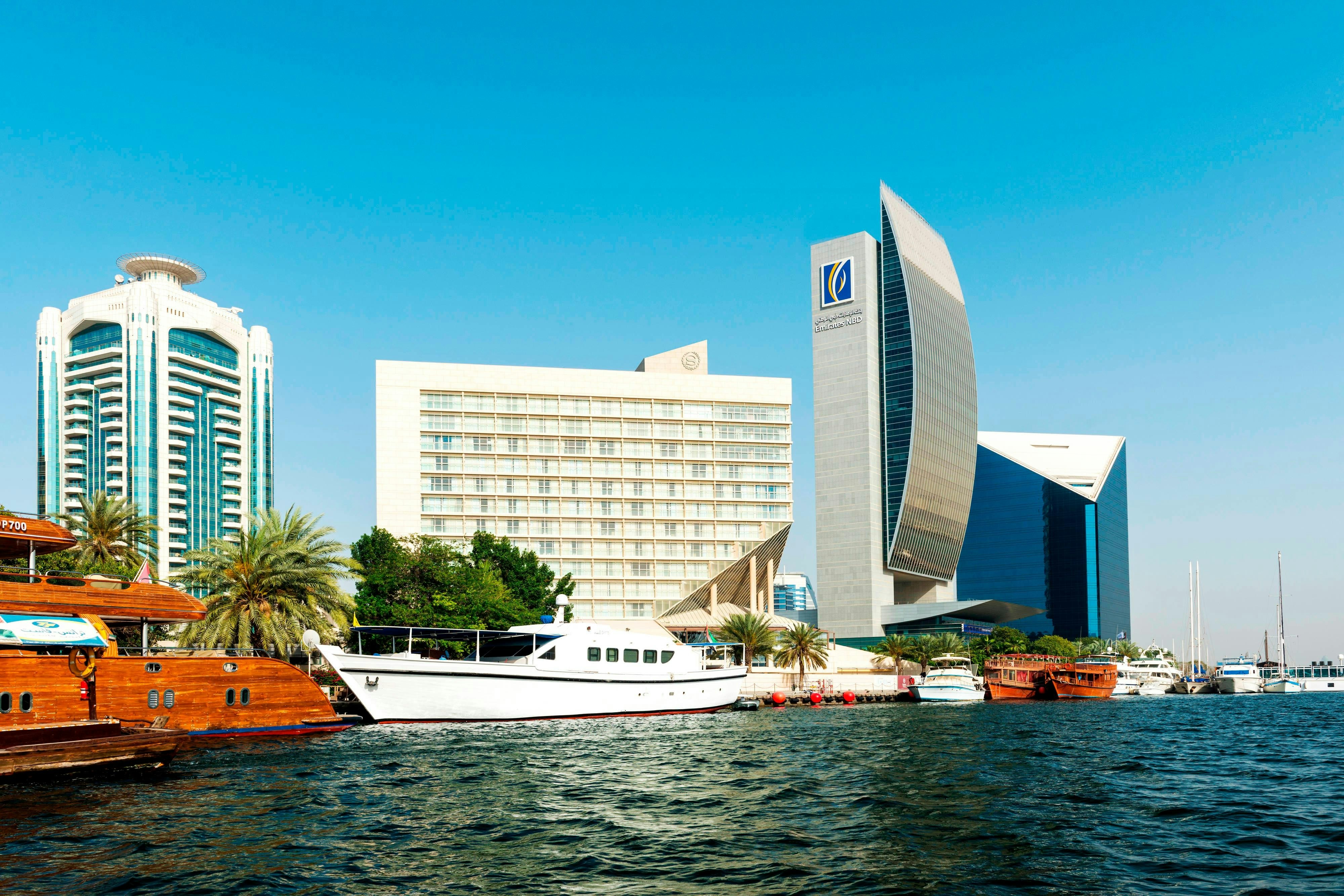Sheraton Dubai Creek Hotel And Towers 32/37