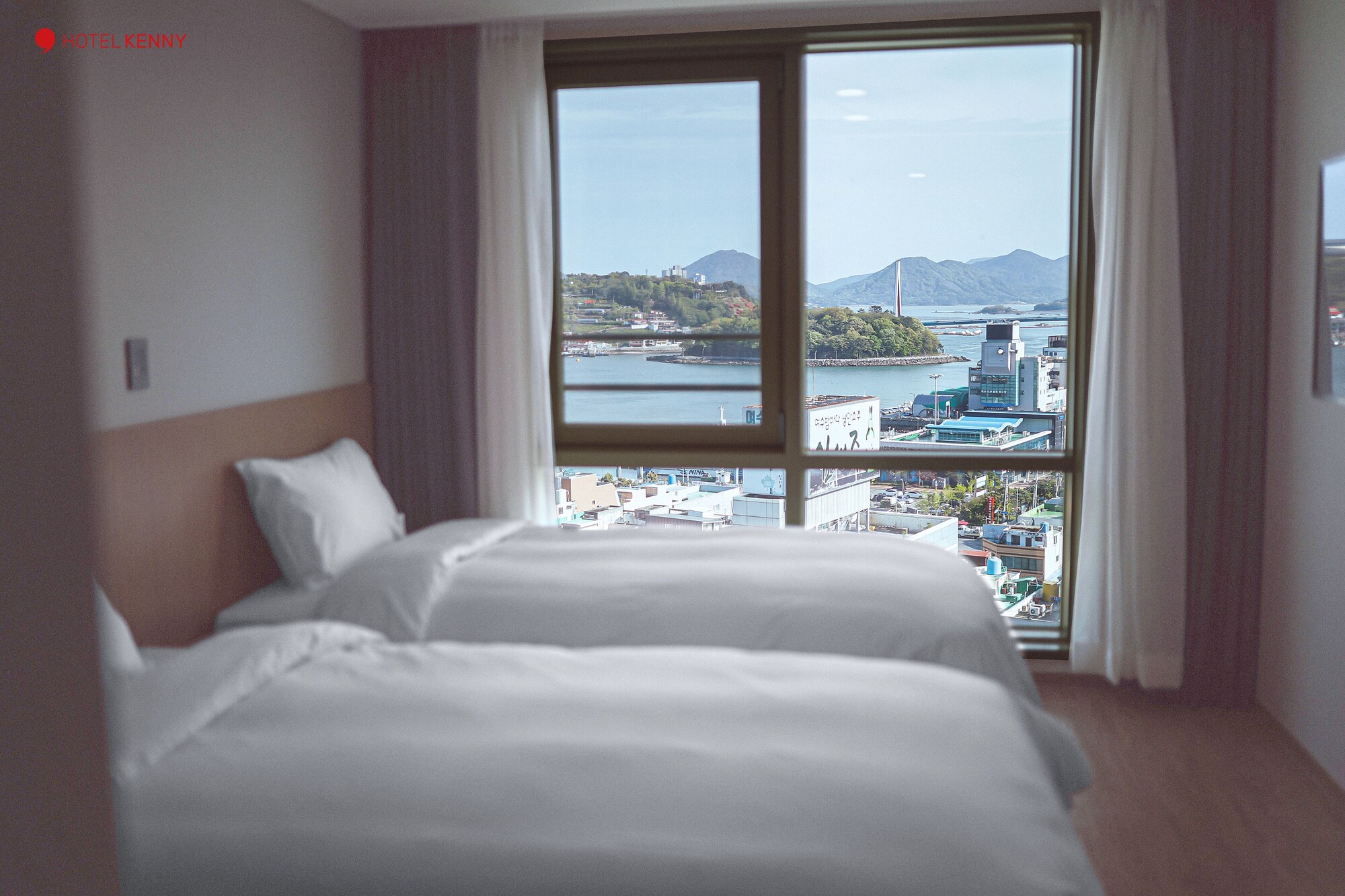 STANDARD, TWIN BEDS, OCEAN VIEW