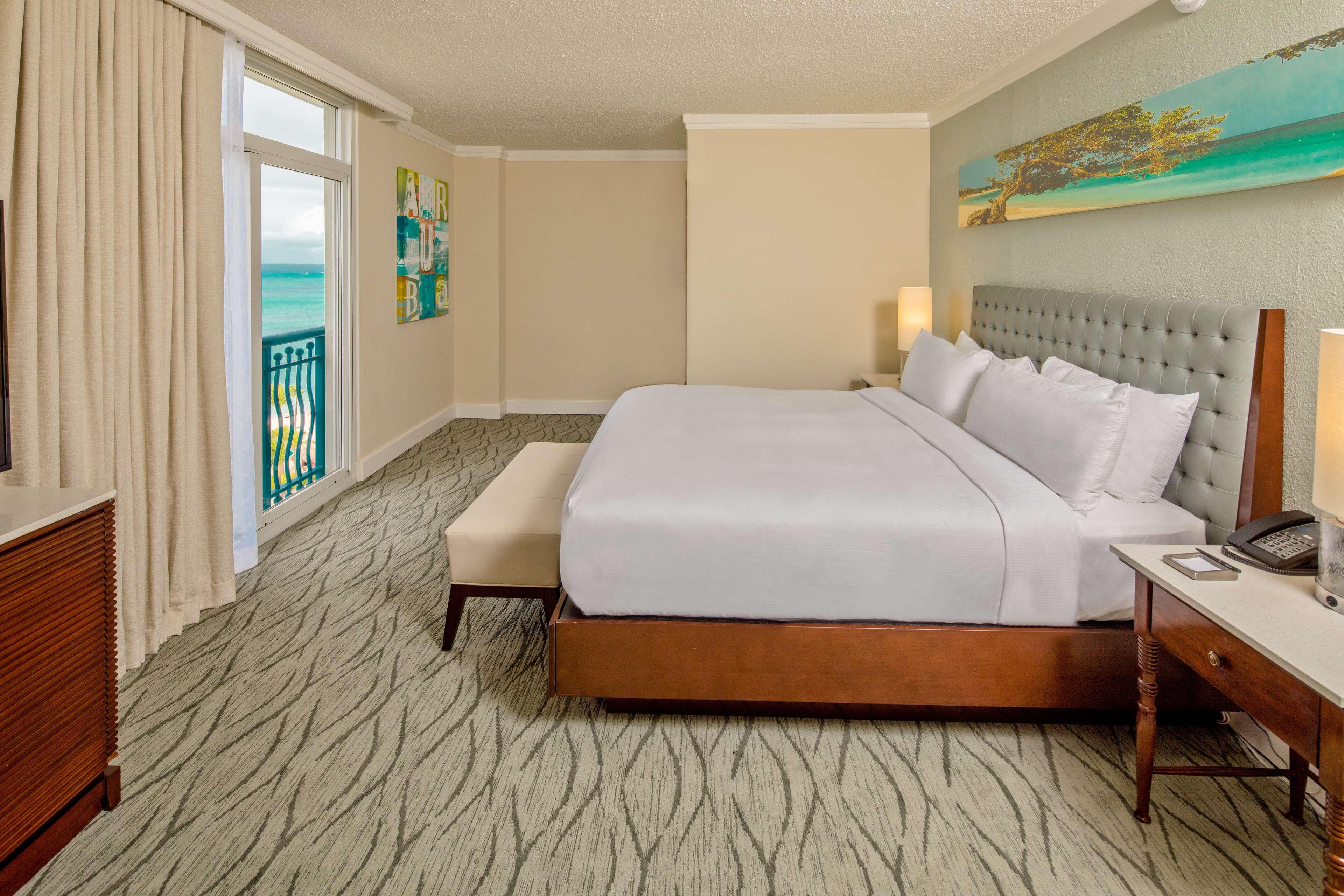 Suite, King Bed, Ocean Front