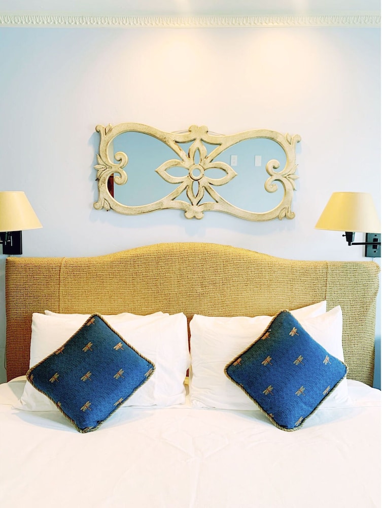Hotel 1110 - Adults Only 6/75