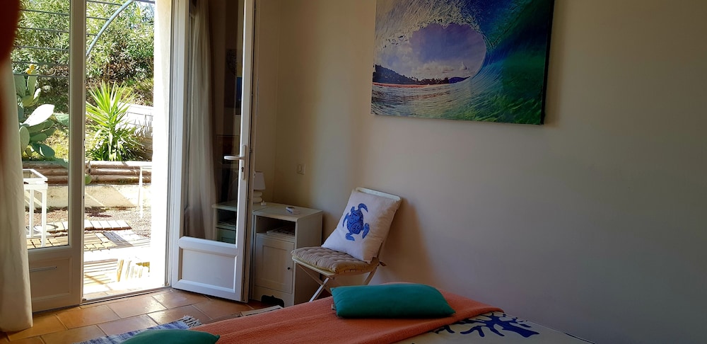 Villa Des Delices 8/48