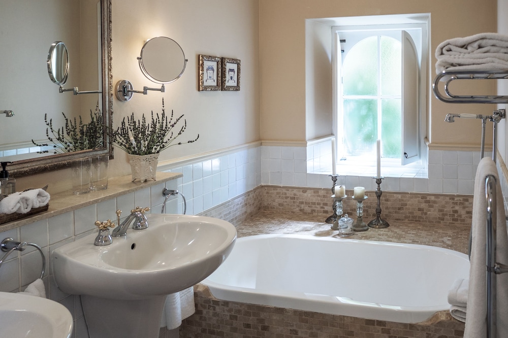 Auberge Clermont 42/44