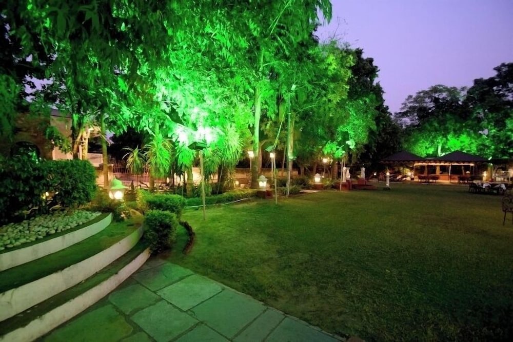 HARI MAHAL PALACE 30/40