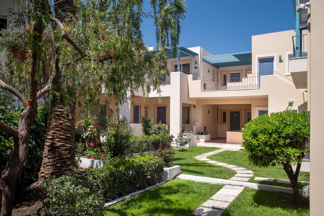 Papadakis Apartments 27/28